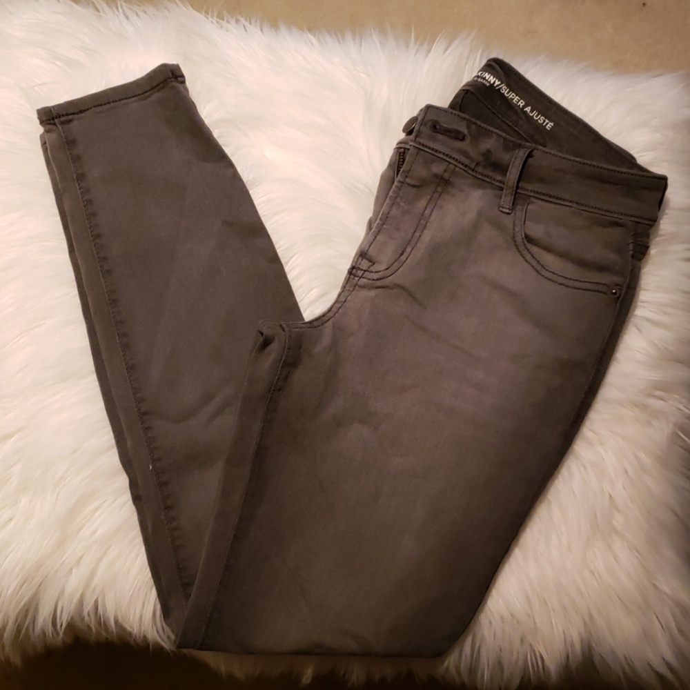 Old Navy Jeans - Picture 2 of 6